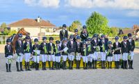 Einfacher_Reiterwettbewerb_TdJ_Final_OKV_Egnach_2024_Podest_und_Teilnehmer