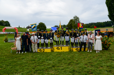 Toller Erfolg für die Juniorinnen des KVE im Tommy Hilfiger Equestrian OKV-Junioren Vereinscup 2024